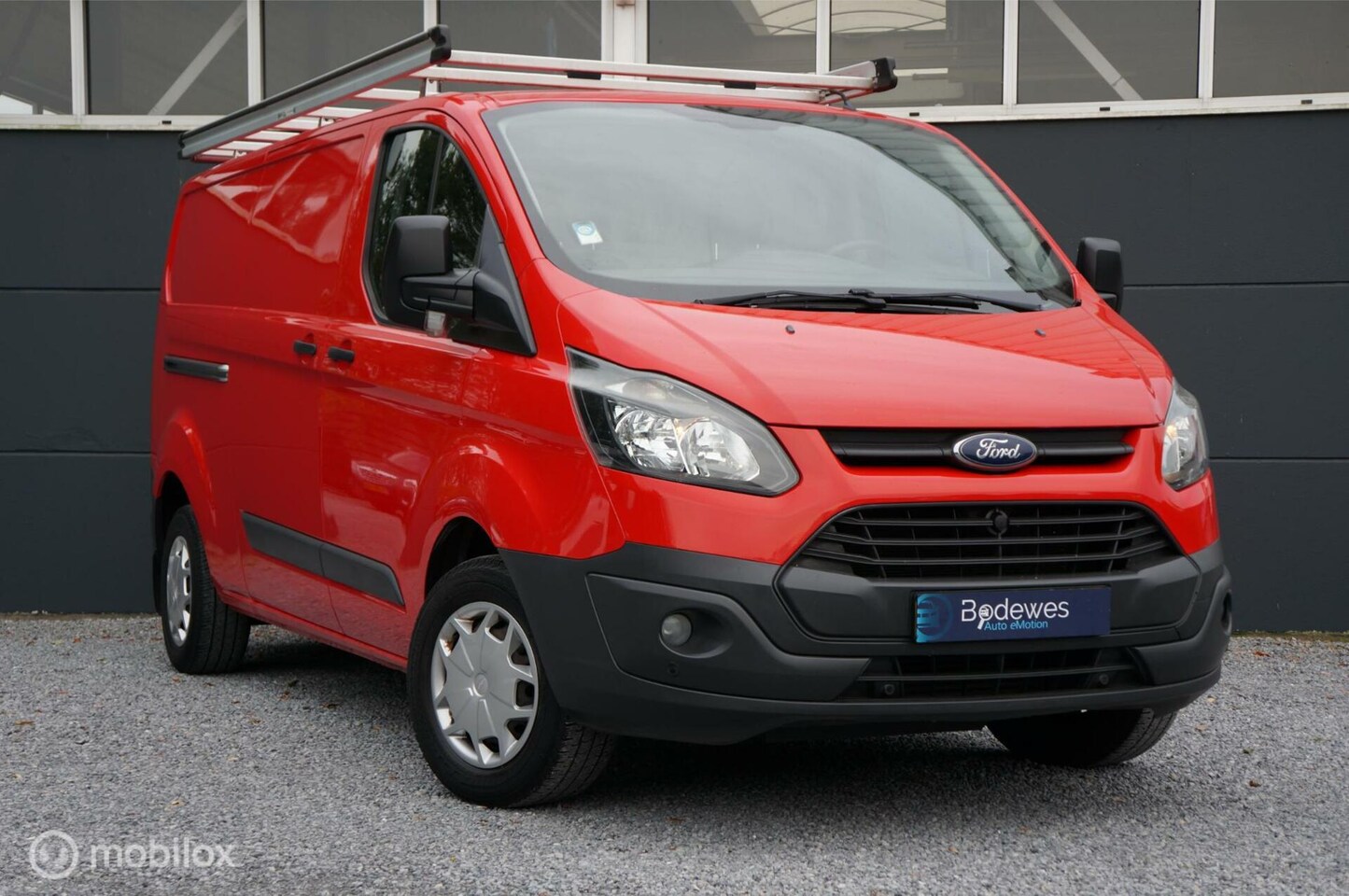 Ford Transit Custom - 290 2.2 TDCI L2H1 Ambiente ECOnetic 290 2.2 TDCI L2H1 Ambiente ECOnetic - AutoWereld.nl