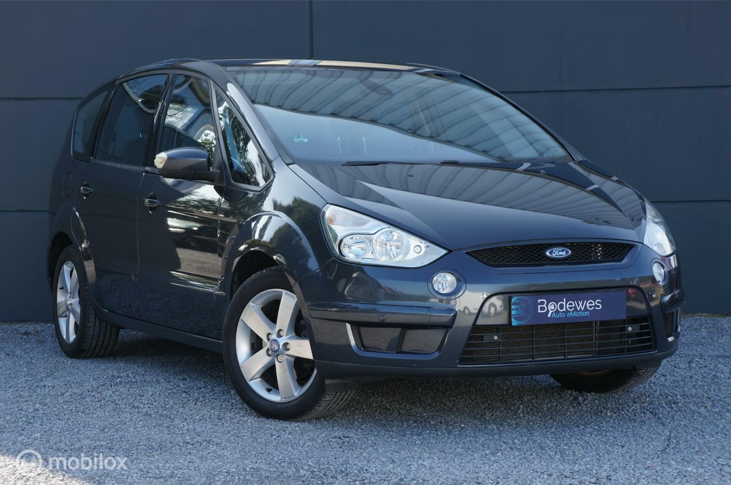 Ford S-Max - 2.0 16v Titanium Navi Leder Bluetooth Zeer Netjes - AutoWereld.nl