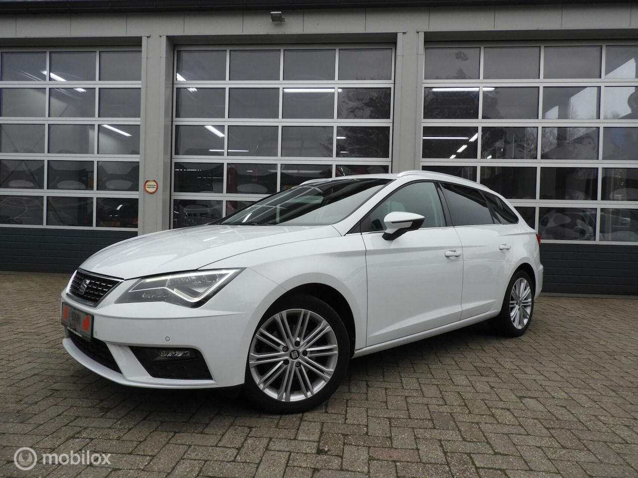 Seat Leon ST - 1.4 TSI LED , Panoramadak, camera - AutoWereld.nl