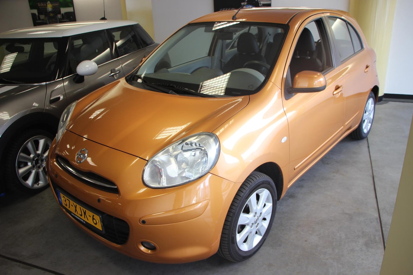 Nissan Micra - 1.2 Acenta LEDER - AutoWereld.nl