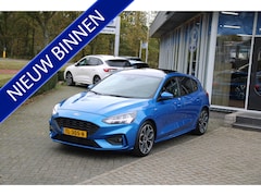 Ford Focus - 1.0 EcoBoost 125pk ST Line Business PANODAK 18"LM WINTERPACK PDC CAMERA