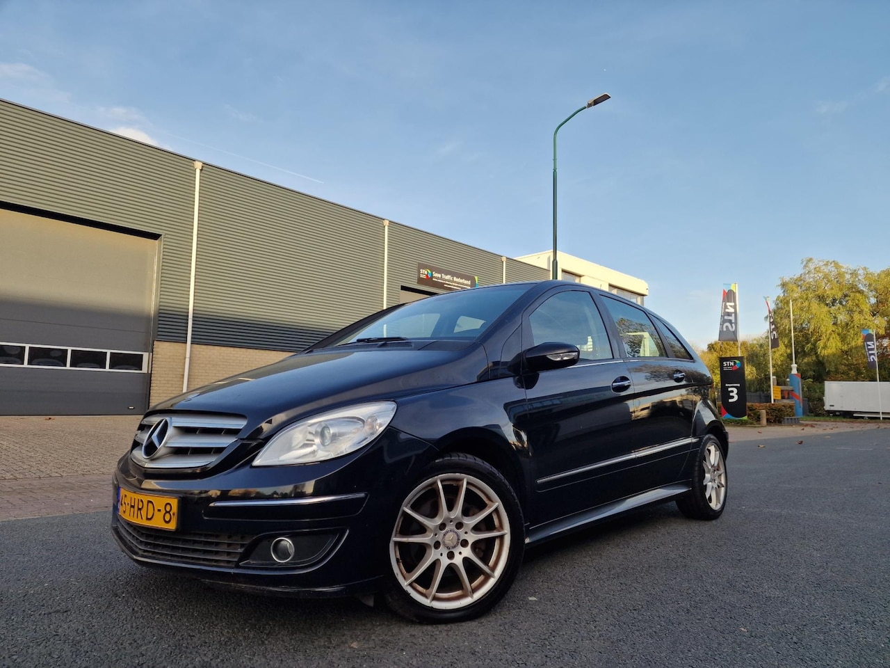 Mercedes-Benz B-klasse - 180 CDI Class AIRCO CRUISE LEDER TREKHAAK 2 X SLEUTELS - AutoWereld.nl