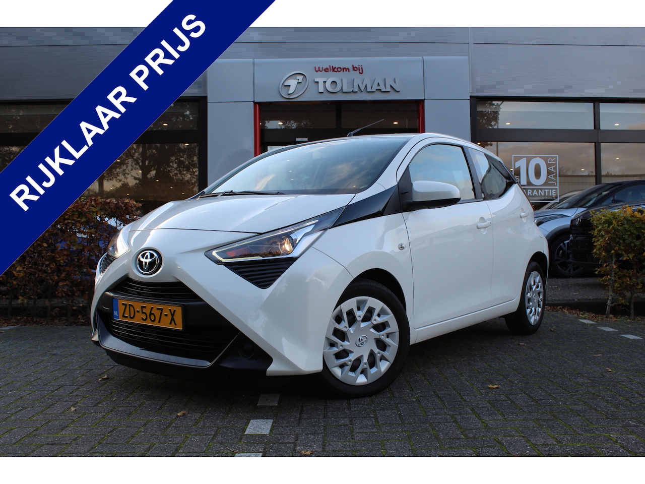 Toyota Aygo - 1.0 VVT-i x-play | Rijklaar | Cruise | Apple/Android | Airco | Camera | Dealer onderhouden - AutoWereld.nl