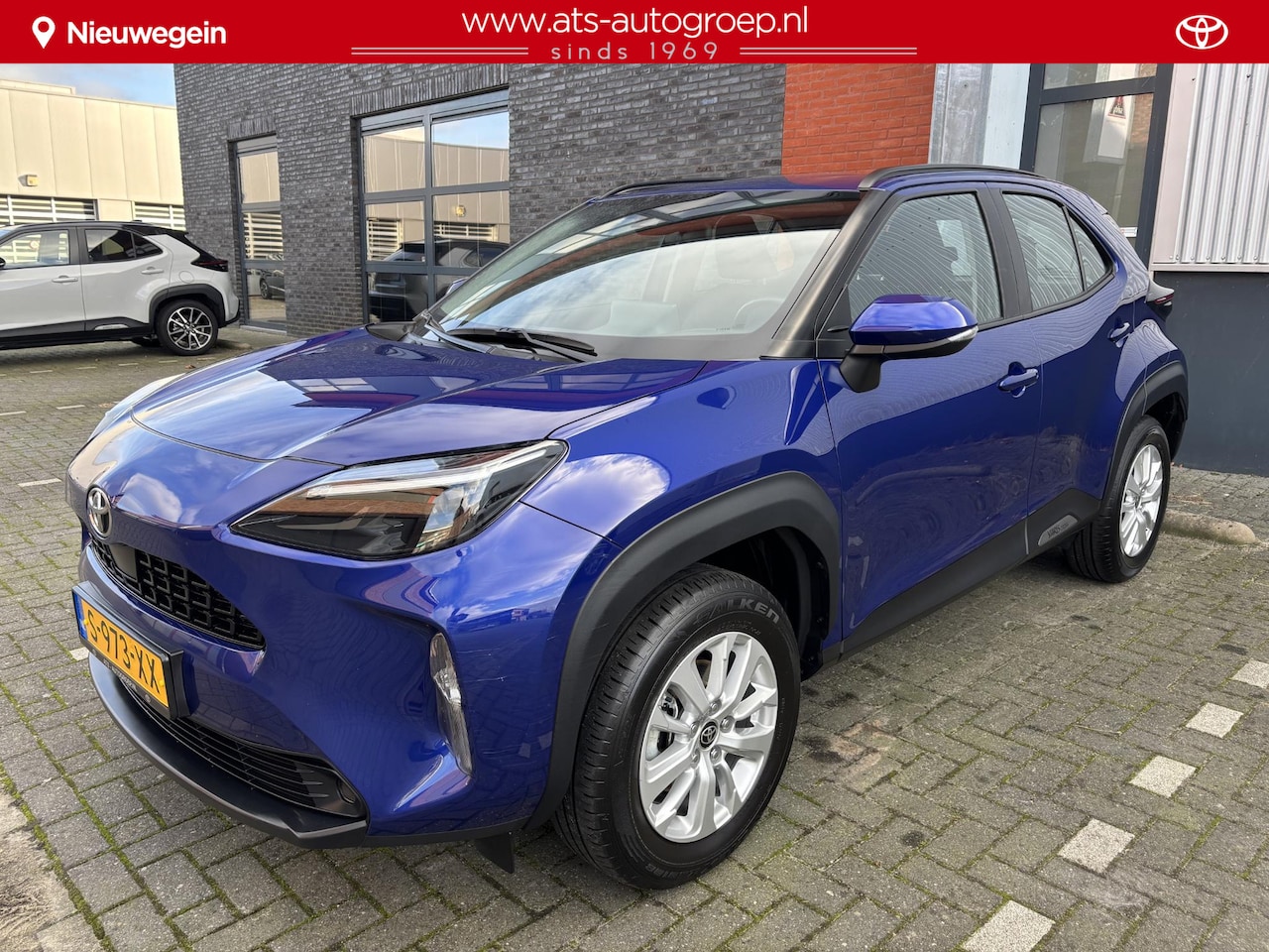 Toyota Yaris Cross - 1.5 VVT-I Active 1.5 VVT-I Active ,2x voorraad, Benzine, handgeschakeld, trekhaak, 1350 kg trekgewicht, gar - AutoWereld.nl