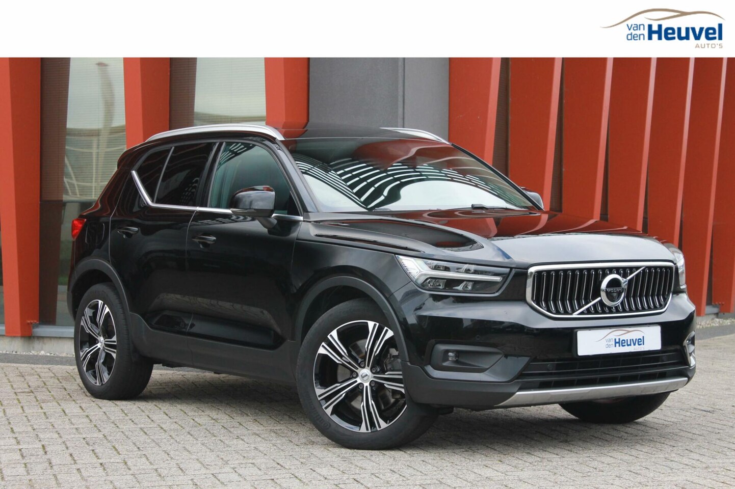 Volvo XC40 - T5 Recharge Inscription | Pilot Assist | BLIS | 360° Camera | Trekhaak | Leder | Stoelverw - AutoWereld.nl