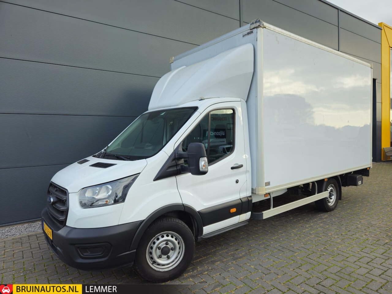 Ford Transit - 350 2.0 TDCI Bakwagen met laadklep airco - AutoWereld.nl