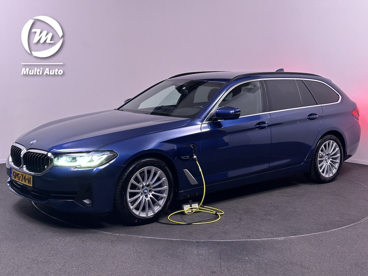 BMW 5-serie Touring - 530e xDrive Sportline Plug In Hybrid PHEV | Adaptive Cruise | Laser LED | 360 Camera | Hea - AutoWereld.nl