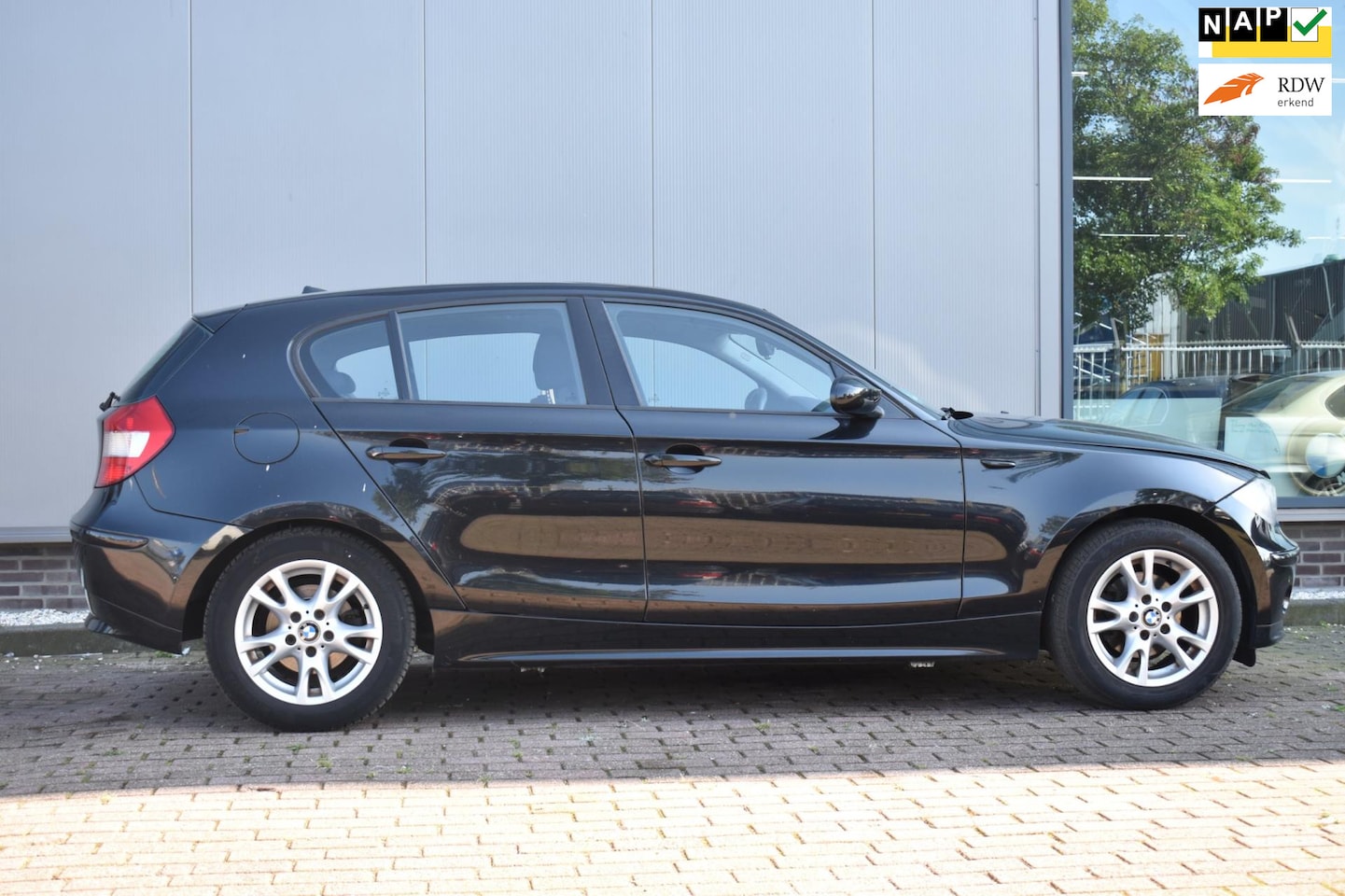 BMW 1-serie - 116i High Executive 116i High Executive - AutoWereld.nl