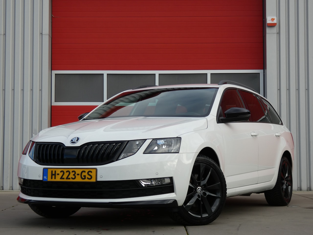 Skoda Octavia Combi - 1.0 TSI Greentech Sport Business/ zeer mooi! - AutoWereld.nl