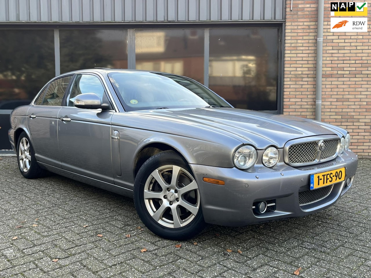 Jaguar XJ - 2.7D V6 Sovereign 2.7D V6 Sovereign - AutoWereld.nl