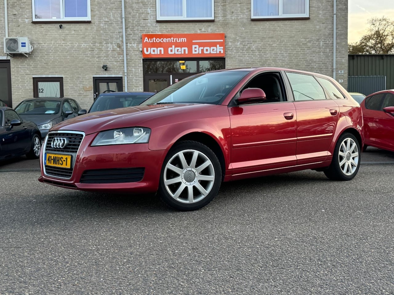 Audi A3 Sportback - 1.6 Attraction Business Edition Climate Ctr Elec Pakket Lmv - AutoWereld.nl