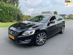 Volvo V60 - 2.4 D6 AWD Plug-In Hybrid Summum