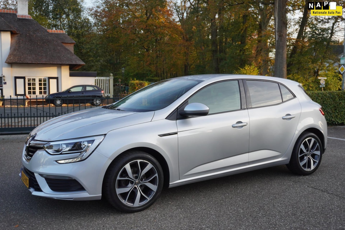 Renault Mégane - 1.2 TCe Zen 1.2 TCe Zen - AutoWereld.nl