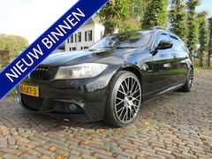 BMW 3-serie Touring - 325d Business Line Sport Automaat Ecc Cruisecontrol Leer Navigatie Xenon Sportinterieur 19