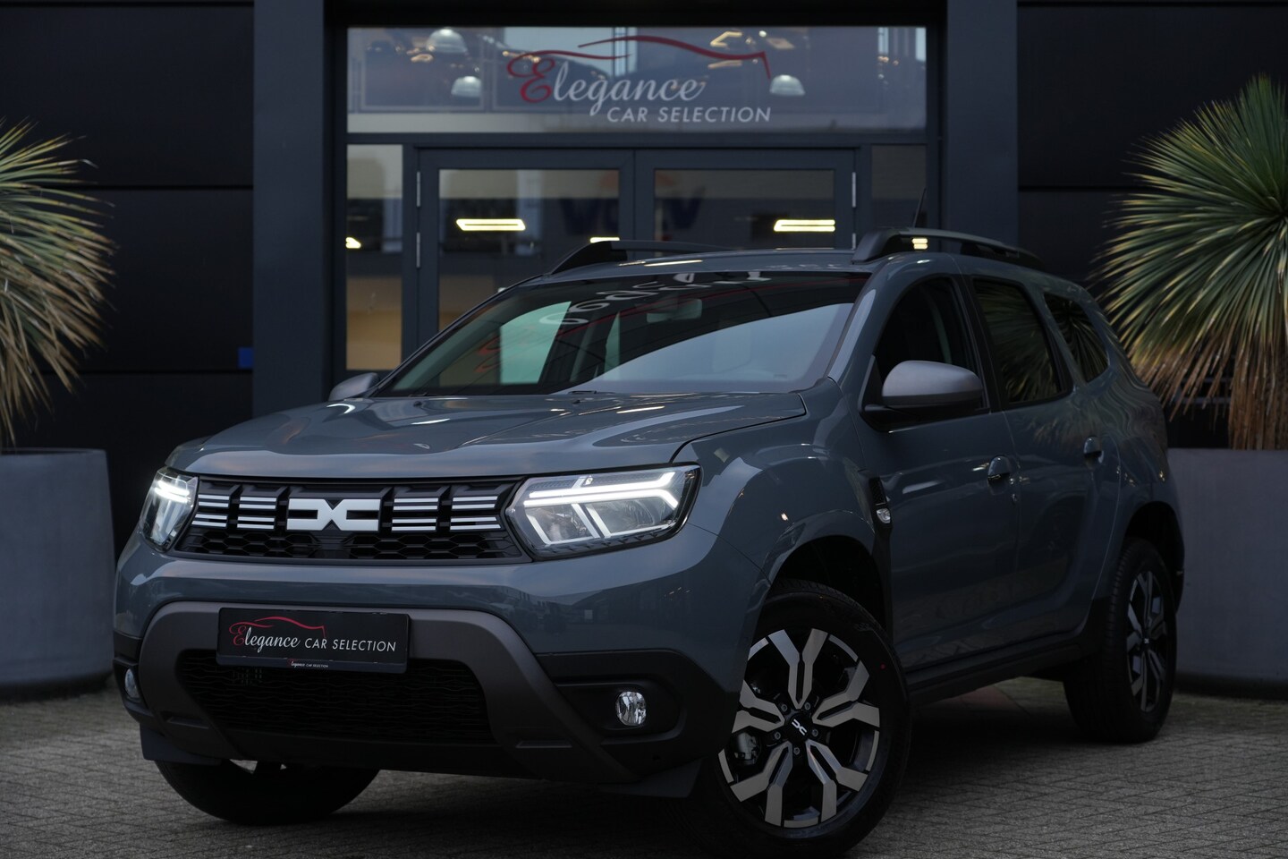 Dacia Duster - 1.3 TCe 130 Journey 130pk Navigatie/Camera/Climate - AutoWereld.nl