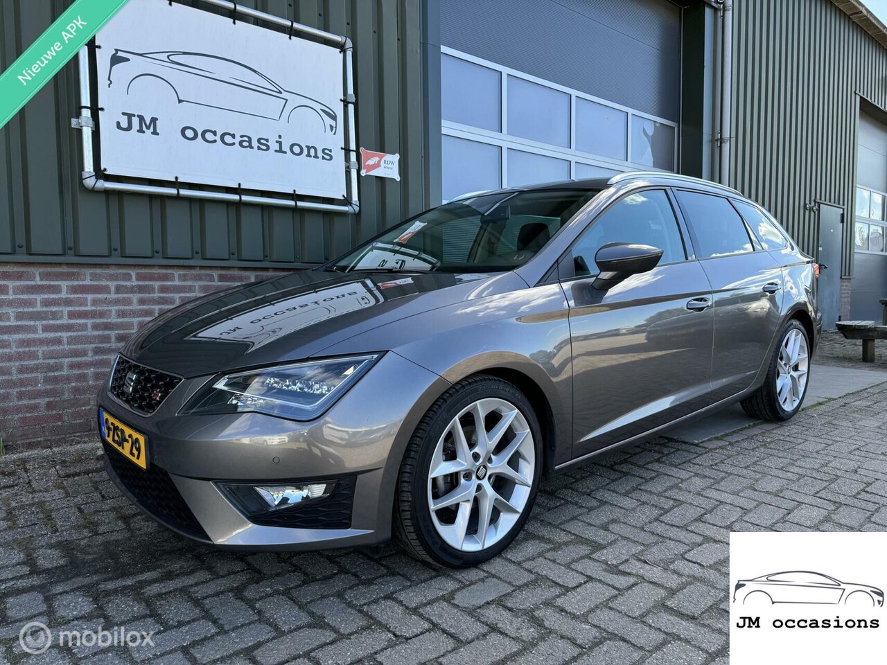 Seat Leon ST - 1.4 TSI ACT FR Dynamic|CarPlay|Led|Cruise|Clima - AutoWereld.nl