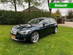 BMW 1-serie - 116I 5drs Urban - leder - navigatie - trekhaak - nieuwstaat