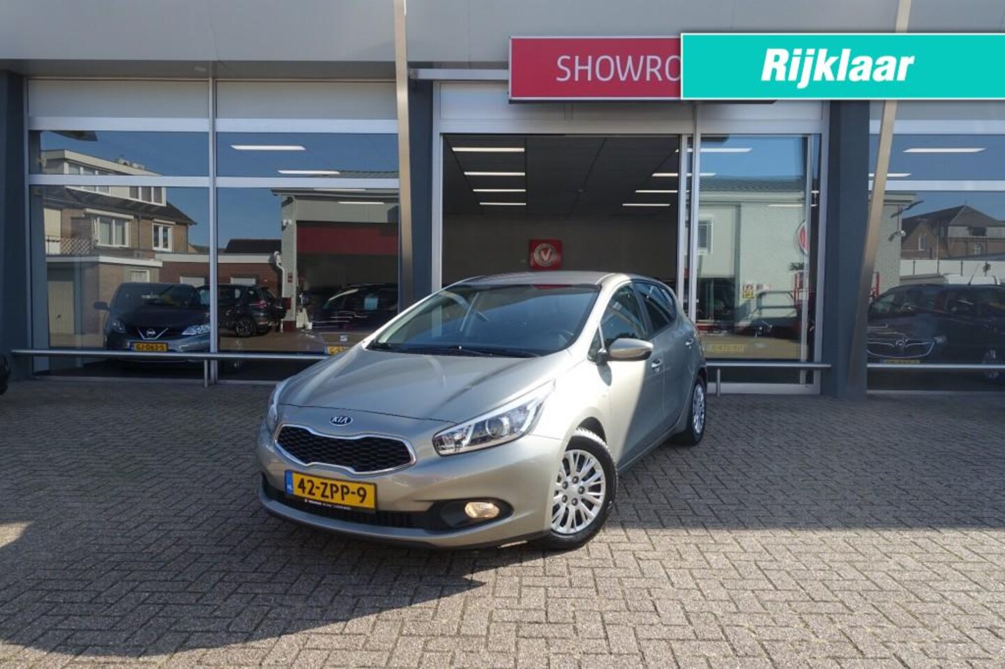 Kia Cee'd - 1.6 GDI AIRCO Trekhaak 100%NL (All-in prijs) - AutoWereld.nl