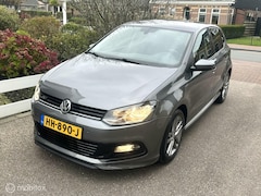 Volkswagen Polo - 1.2 TSI 90 PK HIGHLINE R-LINE PAKKET CARPLAY PARKEERSENSOREN CLIMATE CONTROLE