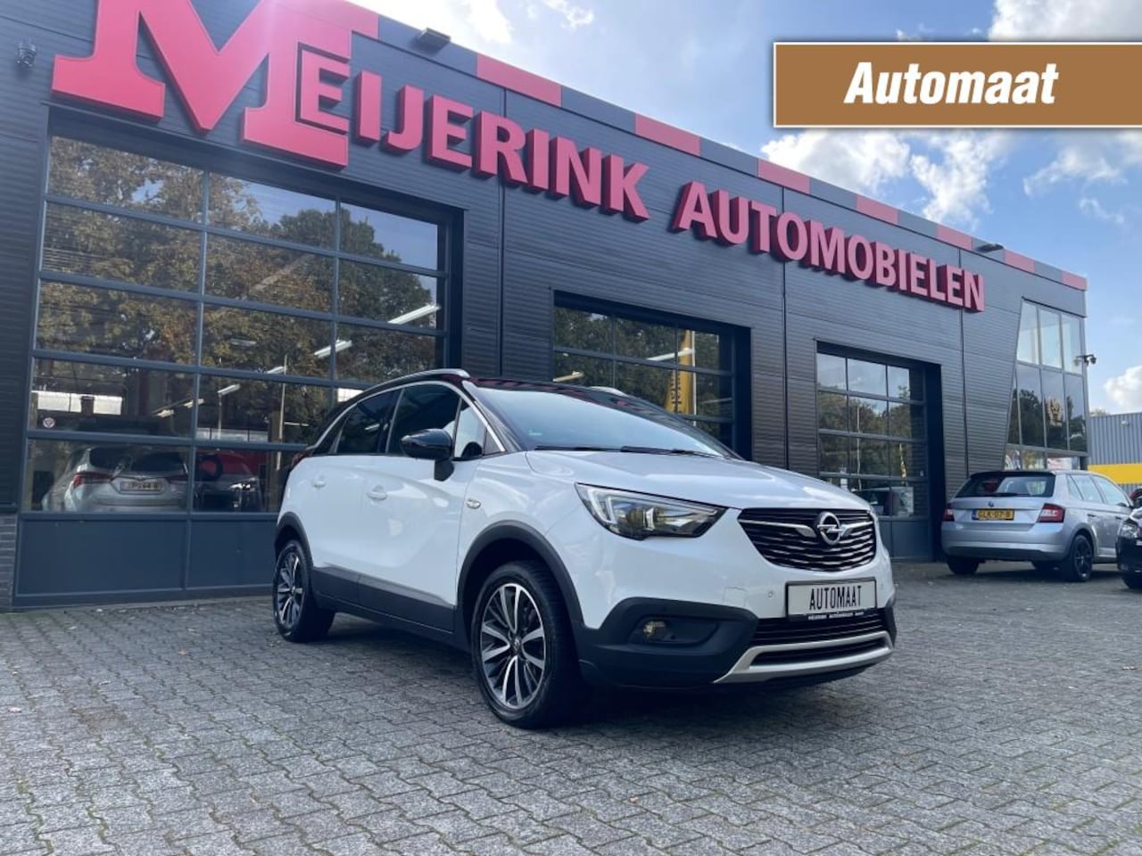 Opel Crossland X - 1.2 T. INNOVATION BJ.2018 AUTOMAAT 21.000 KM CAMERA - AutoWereld.nl