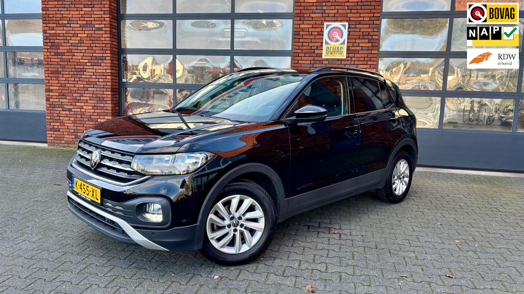 Volkswagen T-Cross - 1.0 TSI Life |Apple CarPlay|Cruise control|Parkeer sensor|regen-licht sensor - AutoWereld.nl