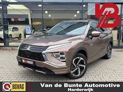 Mitsubishi Eclipse Cross - 2.4 PHEV Intense+ *1500kg trekgewicht