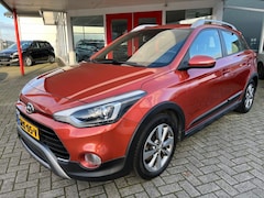 Hyundai i20 - 1.0 TGDI Comfort Active Cross Trekhaak/parkeersensoren