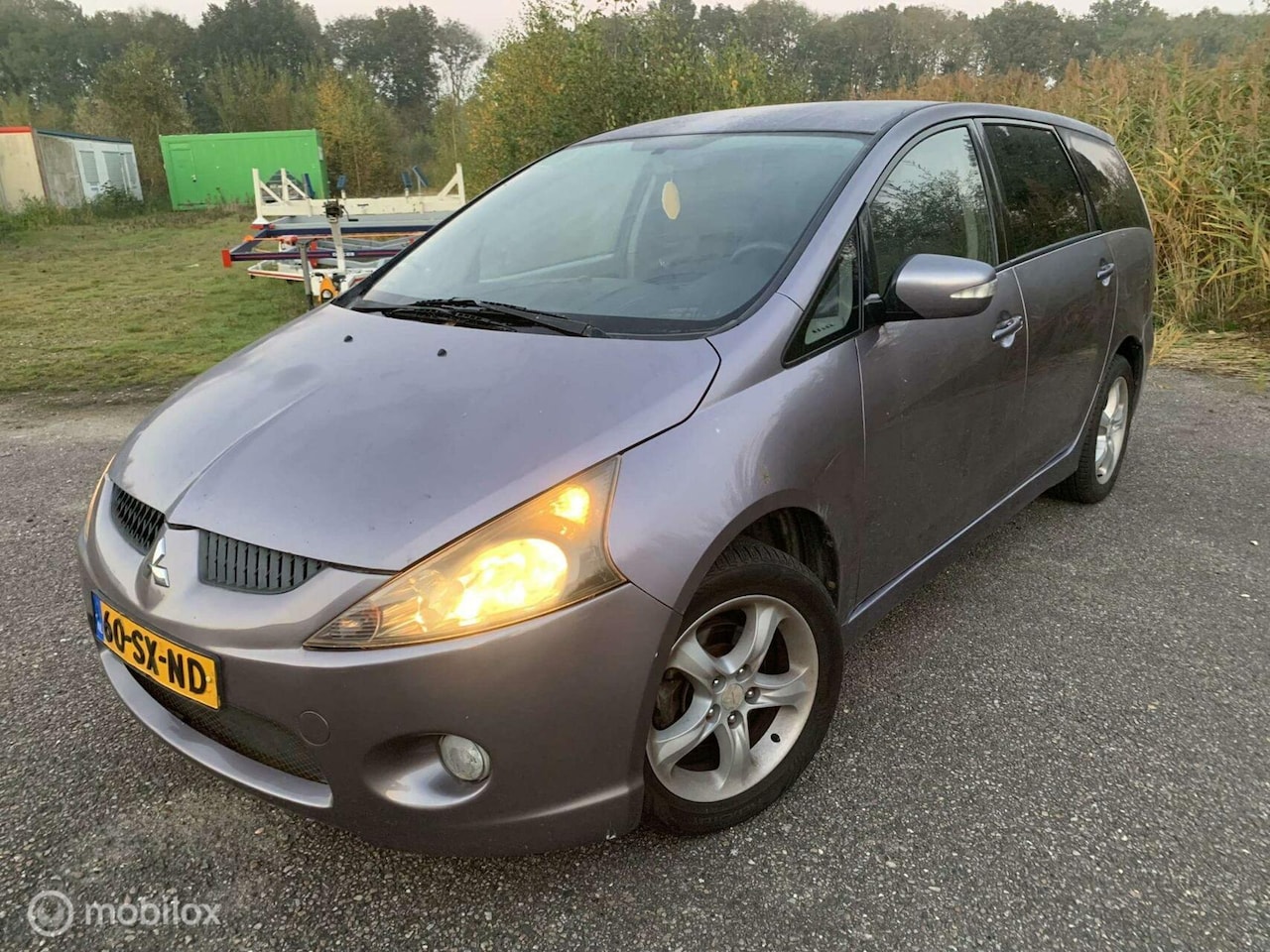 Mitsubishi Grandis - 2.4-16V Intense 2.4-16V Intense - AutoWereld.nl