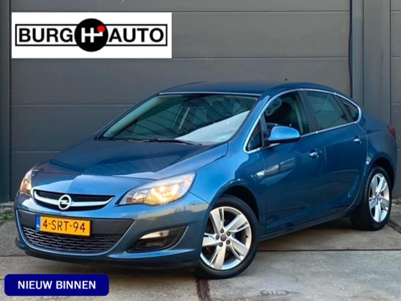 Opel Astra - 1.4 Turbo Edition - AIRCO - NAVI - PDC - CRUISE CONTROLE - LMV - BLUETOOTH - 2E EIGENAAR - - AutoWereld.nl