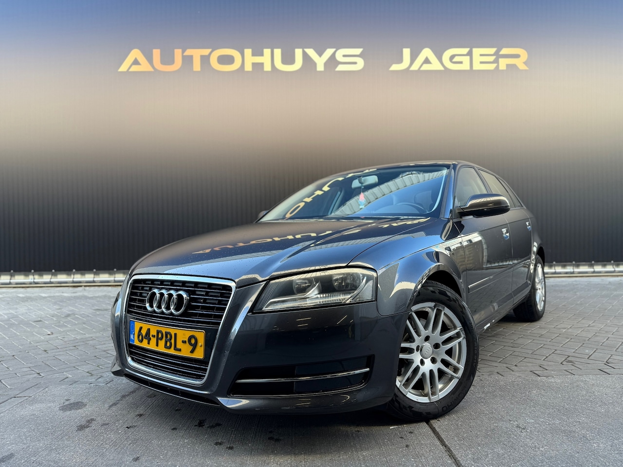 Audi A3 Sportback - 1.6 TDI Attraction Business Edition 1.6 TDI Attraction Business Edition - AutoWereld.nl