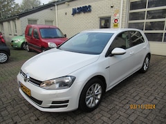 Volkswagen Golf - 1.4 TSI Connected Series