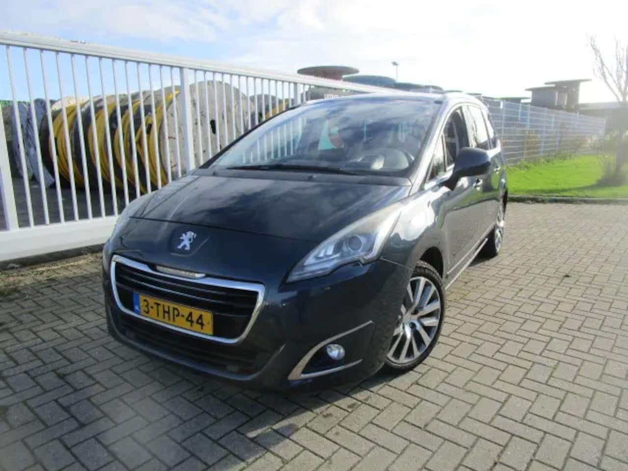 Peugeot 5008 - 2.0 HDi Allure 5p. 2.0 HDi Allure 5p. - AutoWereld.nl