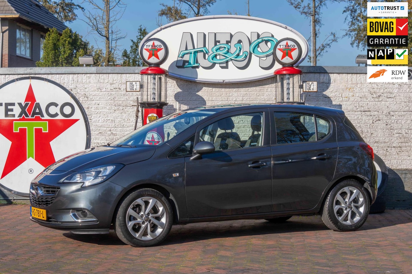 Opel Corsa - 1.4 Online Edition NL-auto 45.500 km + NAP - AutoWereld.nl