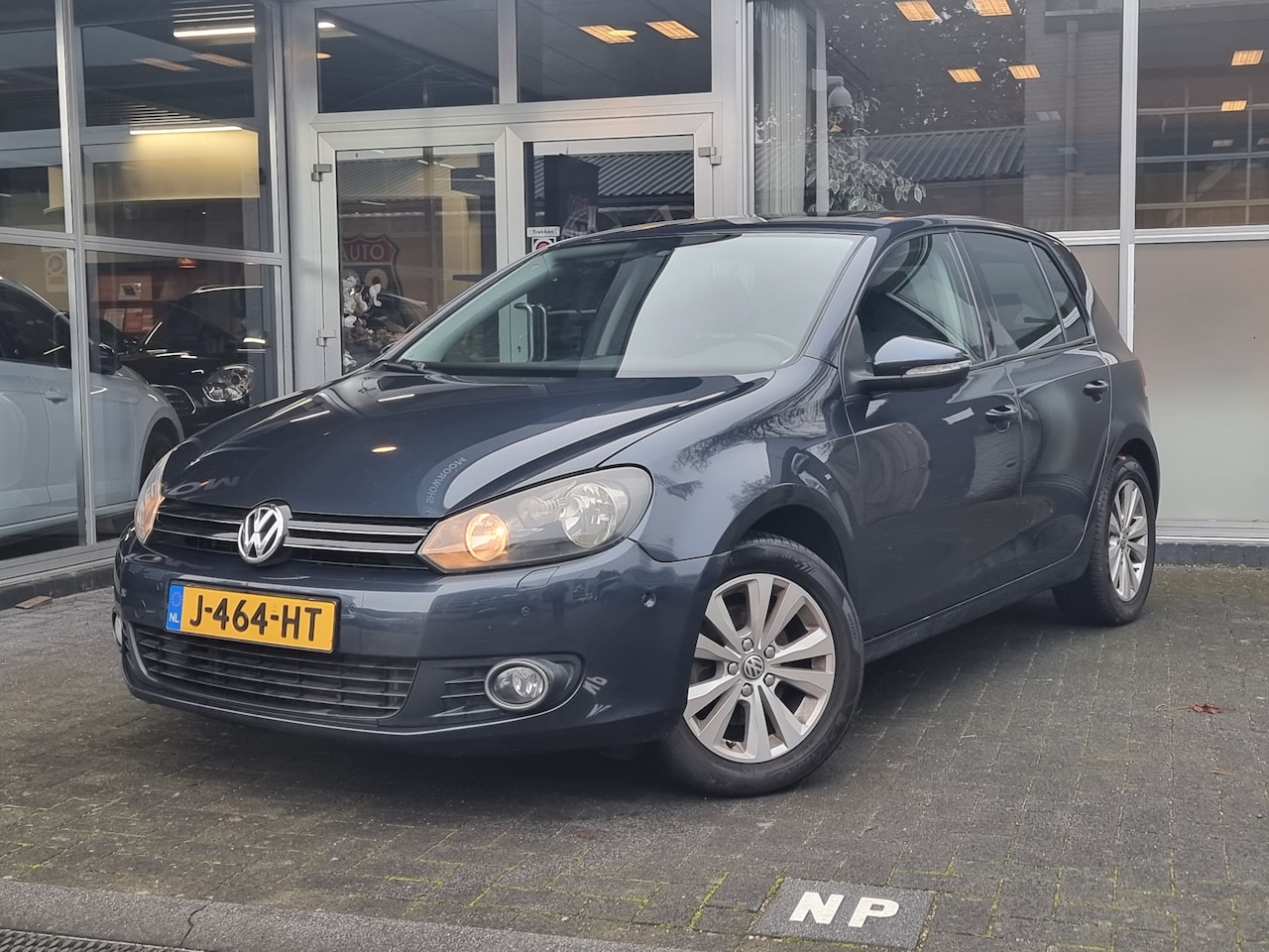 Volkswagen Golf - 1.4 TSI Highline PANO / STOELVERWARMING / NAVI - AutoWereld.nl