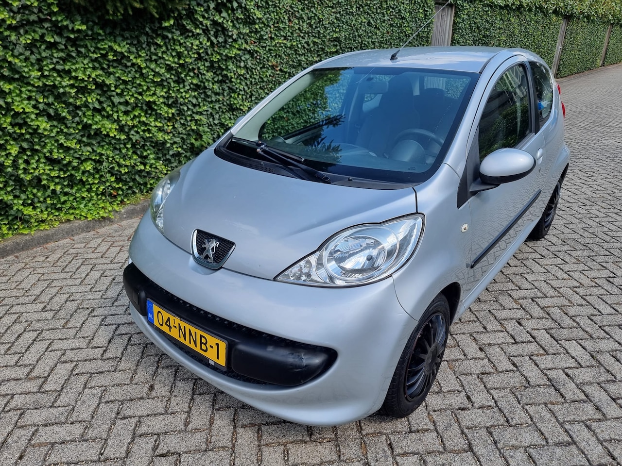 Peugeot 107 - 1.0-12V XS