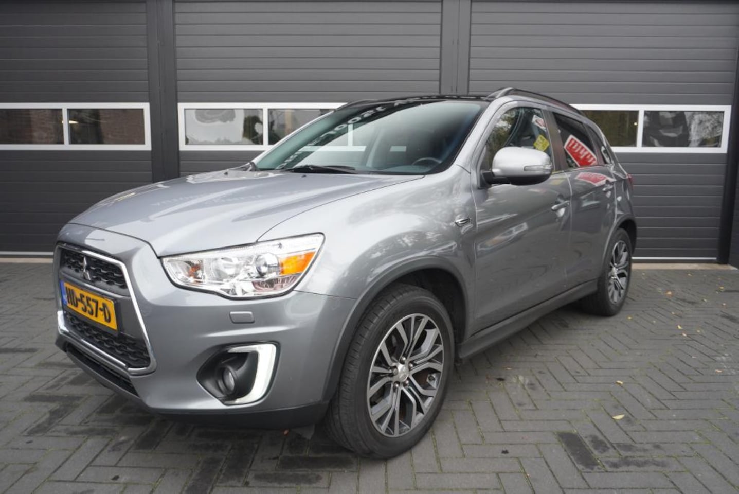 Mitsubishi ASX - 1.6 Cleartec Instyle Airco/Pano.dak/Camera/Navi/CC - AutoWereld.nl