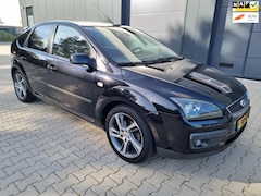 Ford Focus - 1.6-16V Futura 5DEURS AIRCO LMV NW-APK