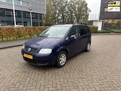 Volkswagen Touran - 1.6 Business 7 persoons airco apk cruisecontrol km correctie