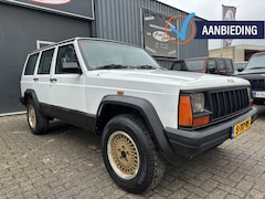 Jeep Cherokee - 4.0 Limited 4x4 Automaat/Leer/Airco