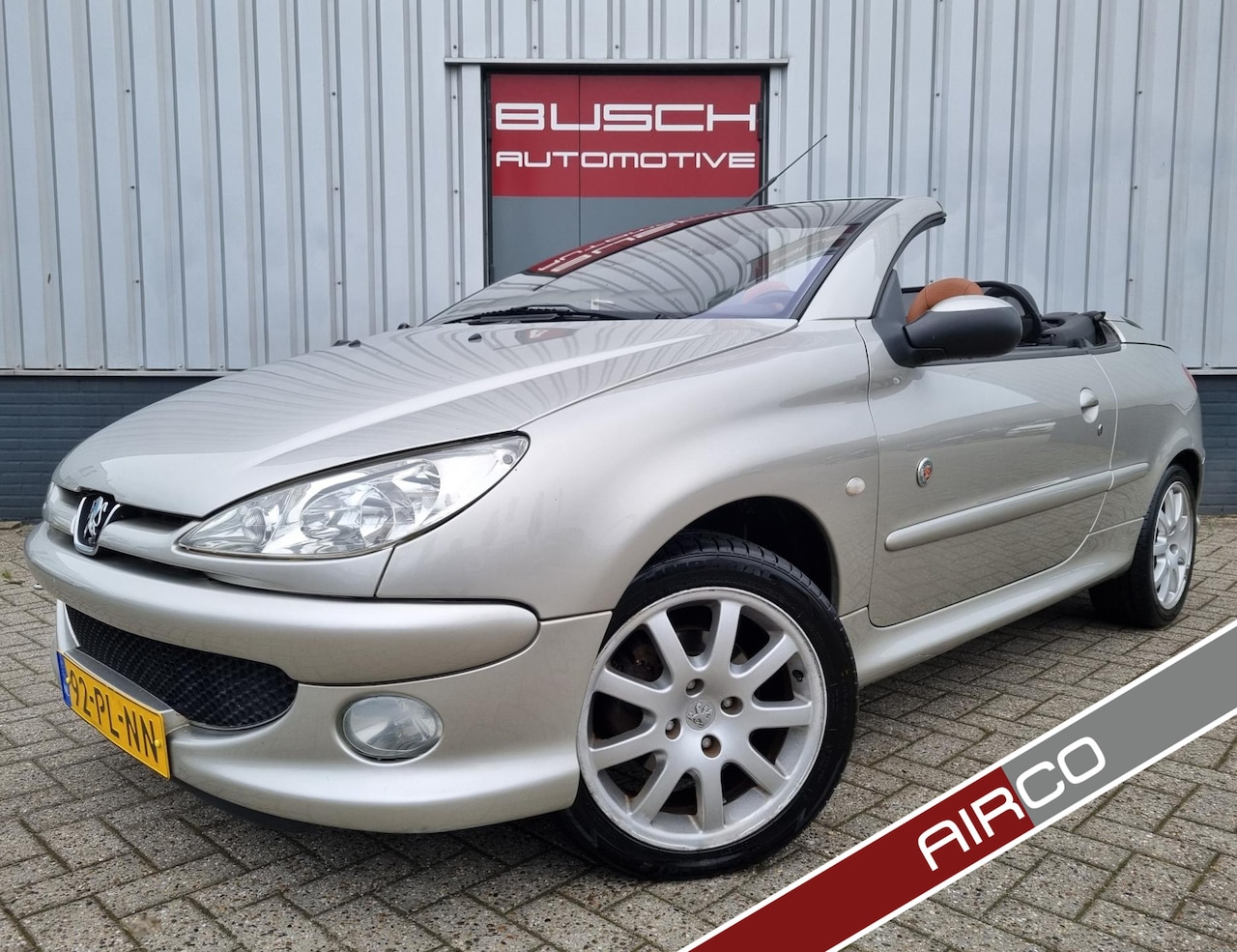 Peugeot 206 CC - 2.0 16V Roland Garros | TREKHAAK | AIRCO | - AutoWereld.nl