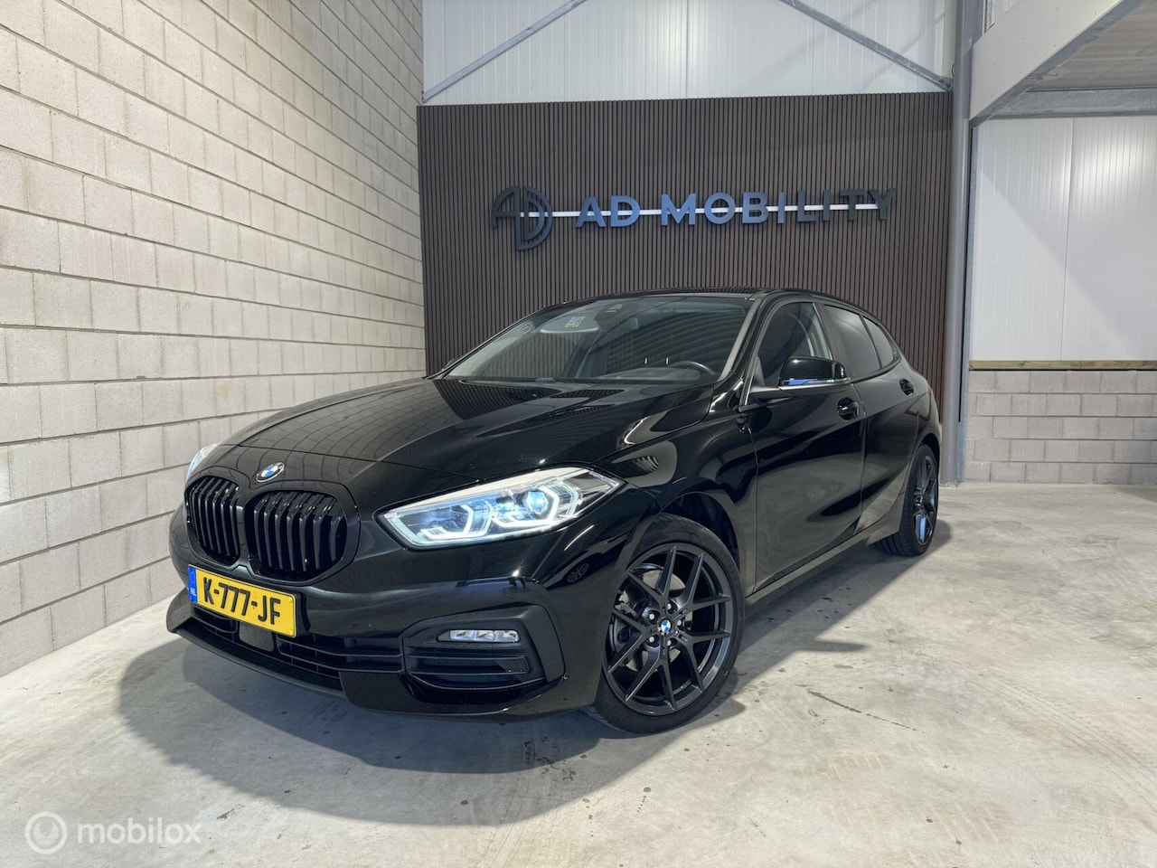 BMW 1-serie - 118i High Executive 192PK Virtual DAB LED Cruise - AutoWereld.nl