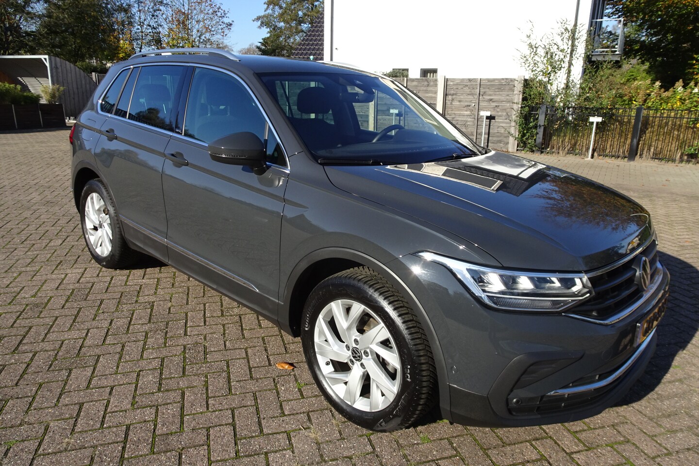 Volkswagen Tiguan - 1.5 TSI Elegance - AutoWereld.nl