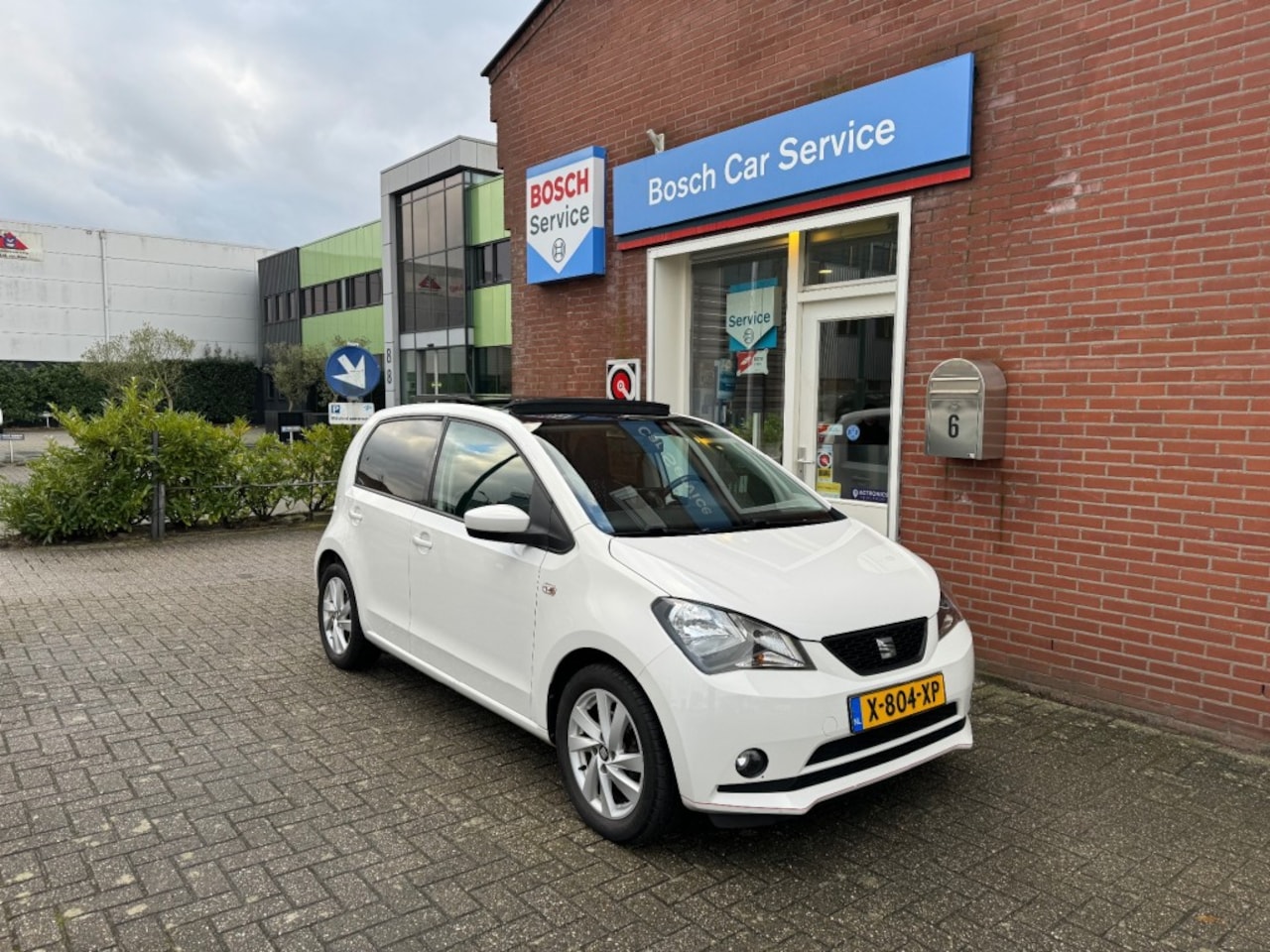 Seat Mii - 1.0 55kW FR-Line 5-drs I Panoramadak - AutoWereld.nl