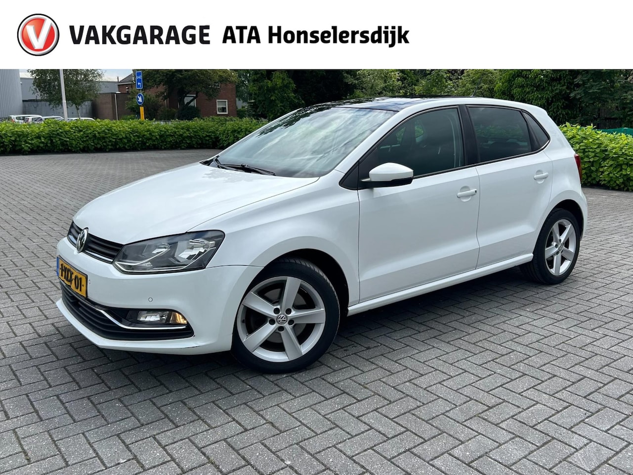 Volkswagen Polo - 1.2 TSI Highline | Automaat | Pano-schuif dak | Climate control | - AutoWereld.nl