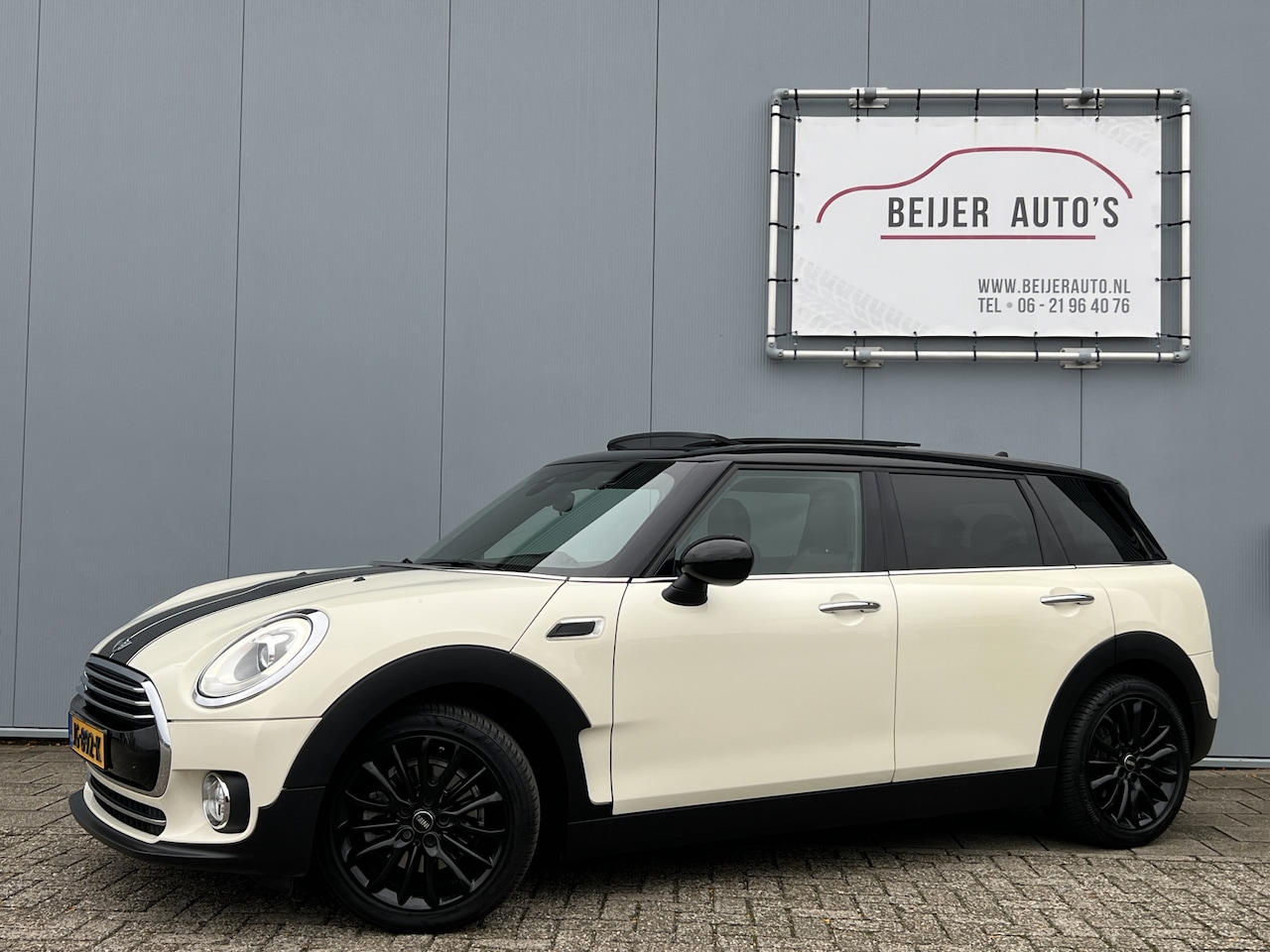 MINI Clubman - Mini 1.5 Cooper Chili Schuifdak/Keyless/Navi/Led. - AutoWereld.nl