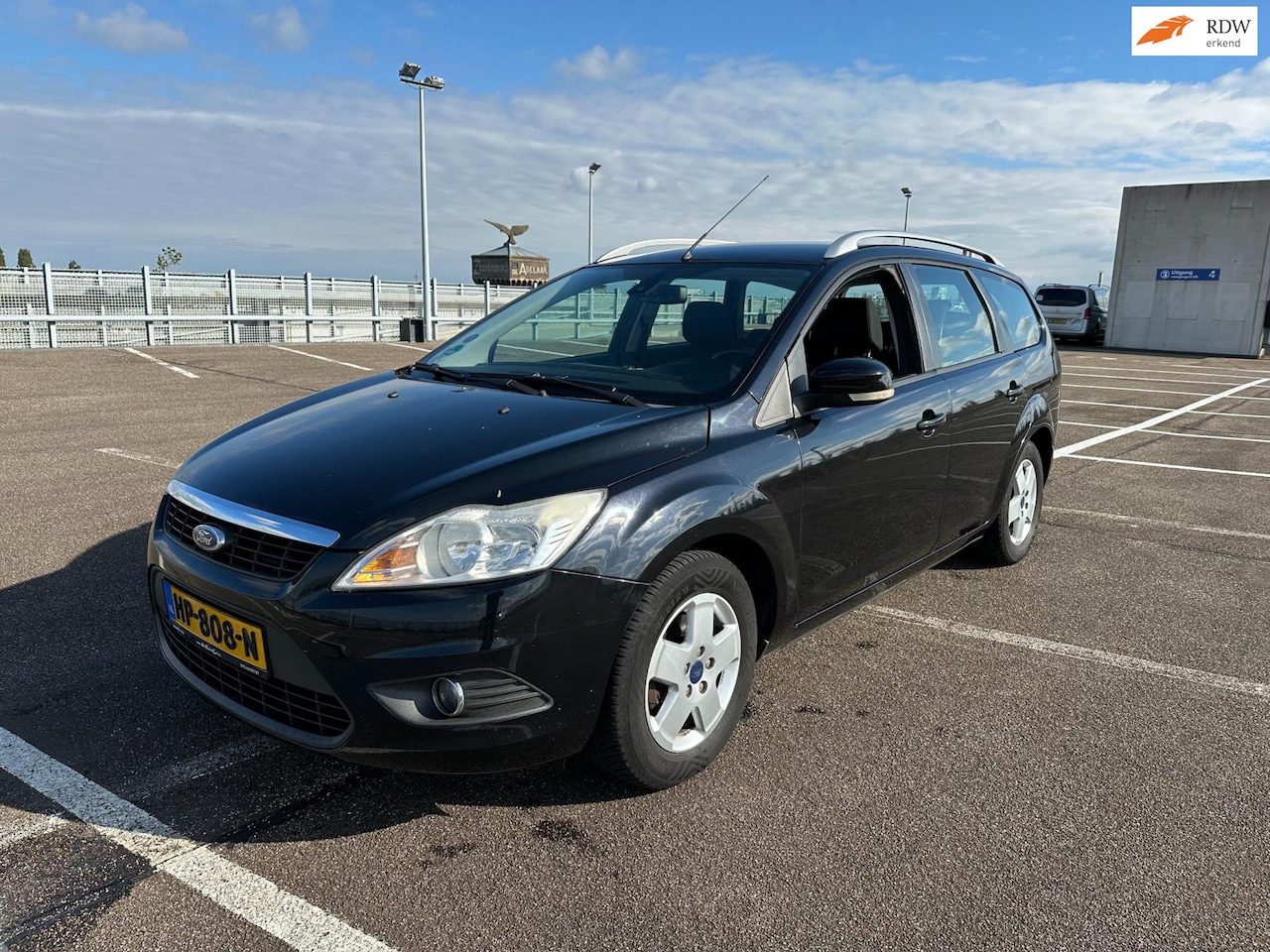 Ford Focus Wagon - 1.6 Trend Trekhaak|Cruise|Airco|Carplay| - AutoWereld.nl