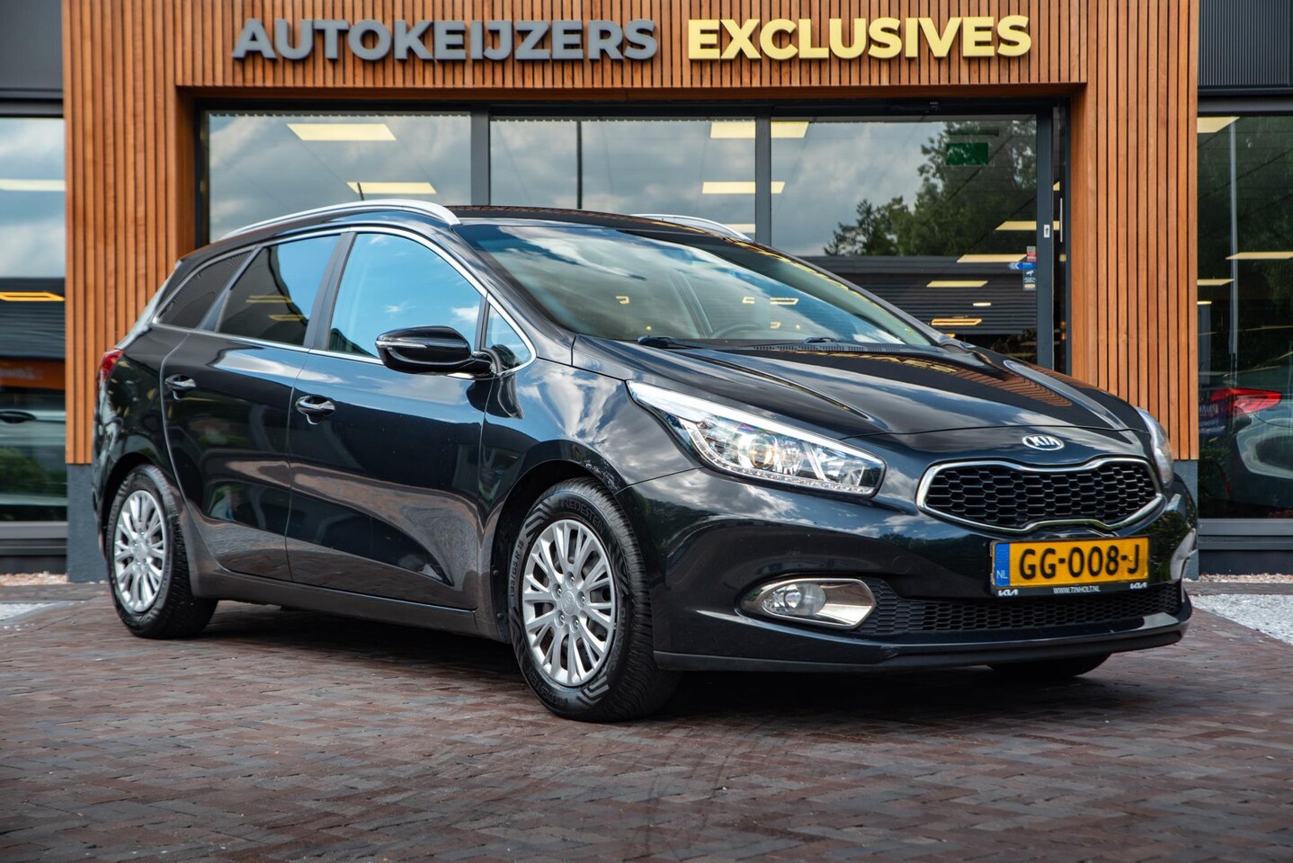 Kia Cee'd Sportswagon - 1.6 GDI BusinessLine Camera Navi Cruise Clima Trekhaak - AutoWereld.nl