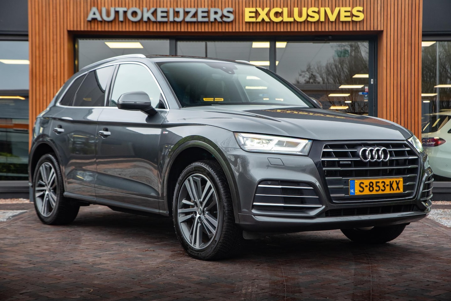 Audi Q5 - 55 TFSI e quattro Competition Panoramadak Leer 20"LM - AutoWereld.nl