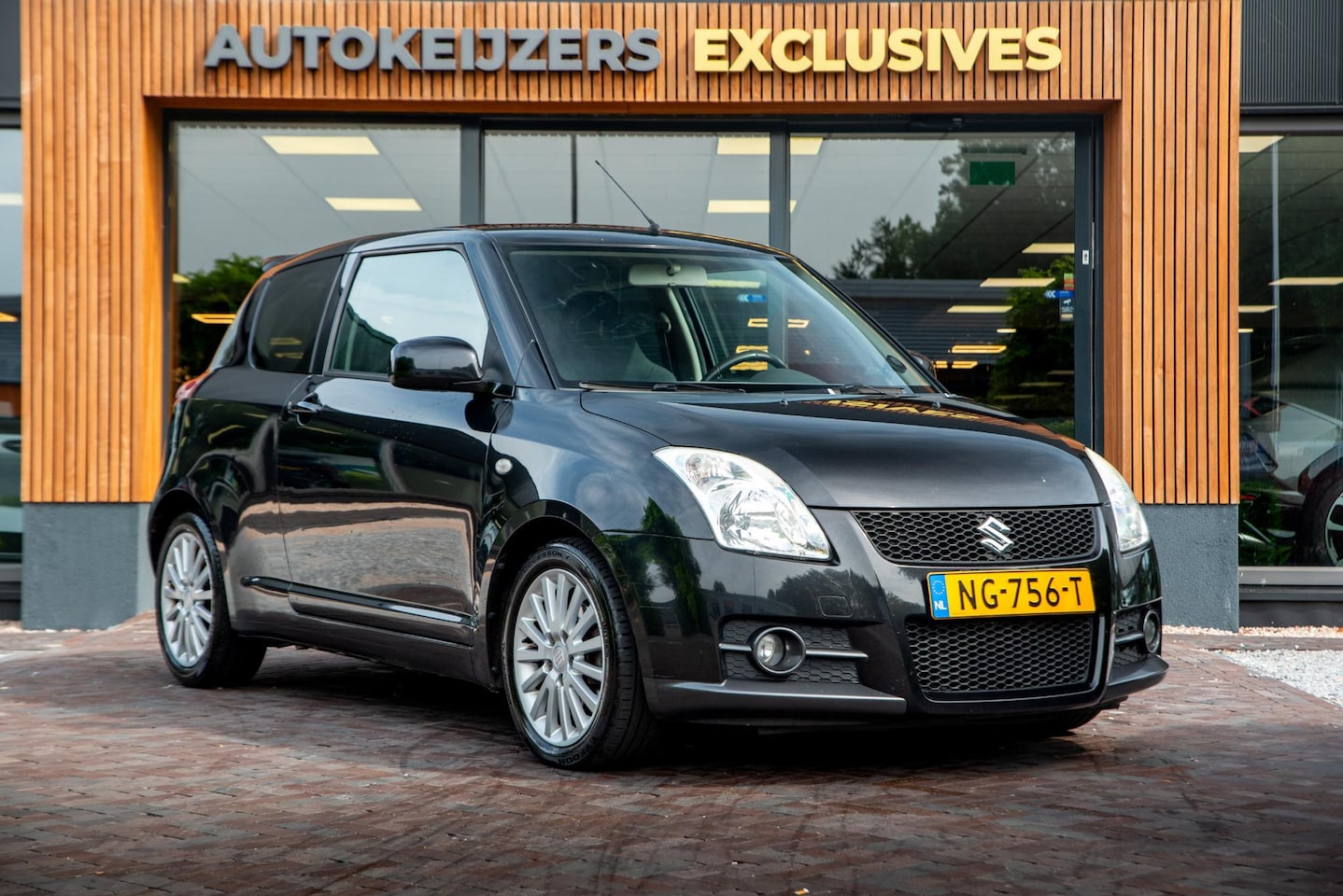 Suzuki Swift - 1.6 Sport Clima Airco Audio Stoelverw. Centrale Vergr. Keyless - AutoWereld.nl