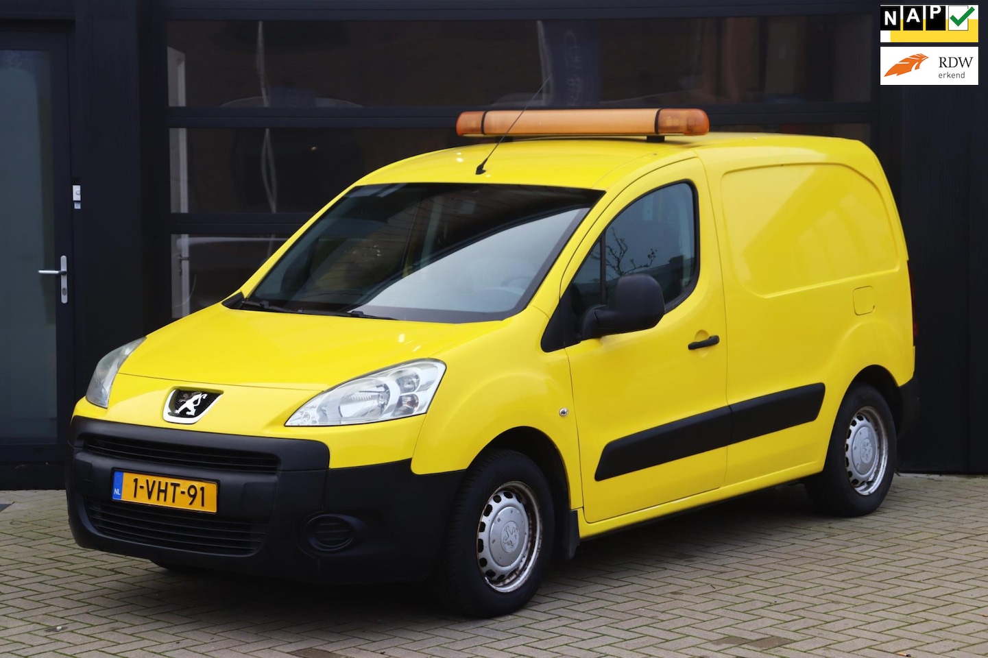 Peugeot Partner - 120 1.6 HDI L1 XT | NAP | Ex Gemeente Voertuig | Airco - AutoWereld.nl